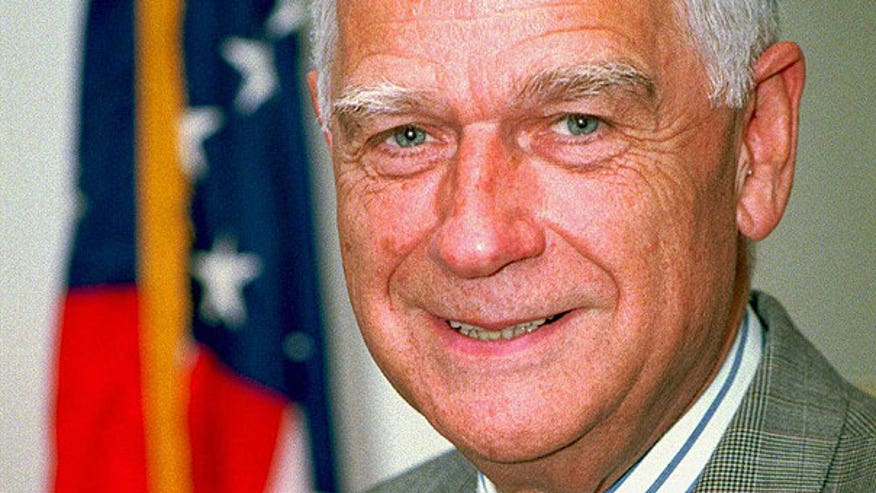 senator_hatfield_AP